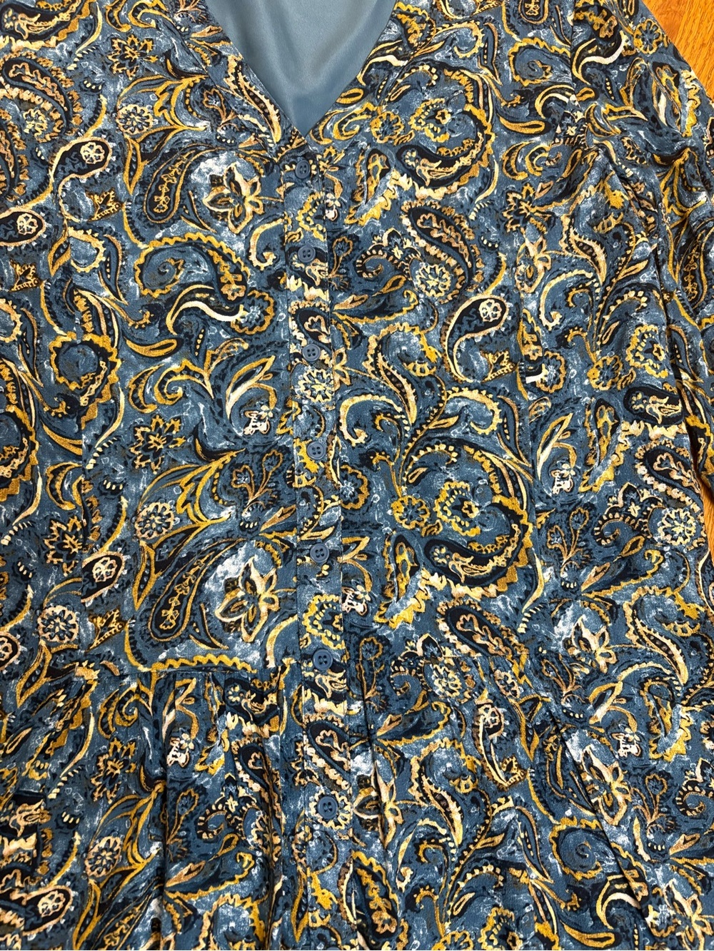 Garnet Hill Blue Paisley Button-Front Dress | 6 | 100% Viscose | Lined | Pockets - Picture 10 of 10